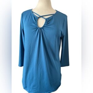 NWT Ruby RD size medium  Women's Blue Top New